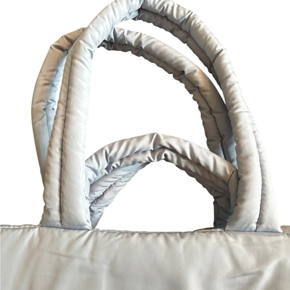 WILO The Label Sky~Baby Blue Large Puffer Tote Pocket Travel Bag Weekender 16X14 - Picture 3 of 10